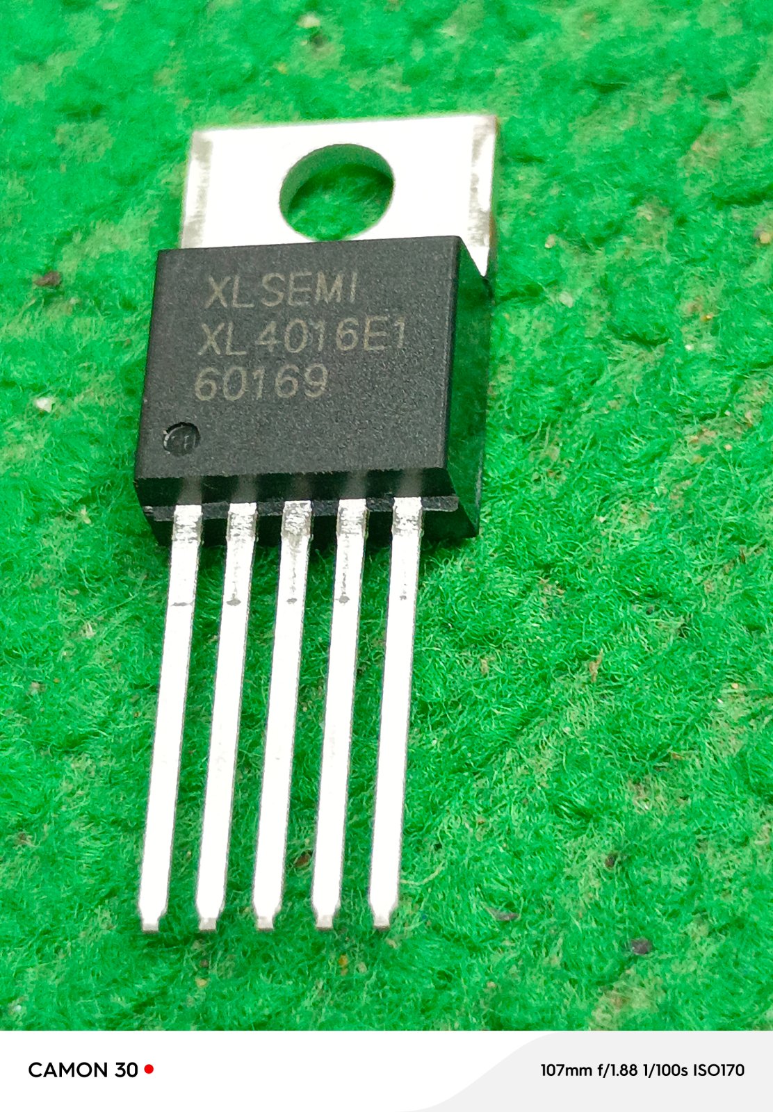 XL4016E1