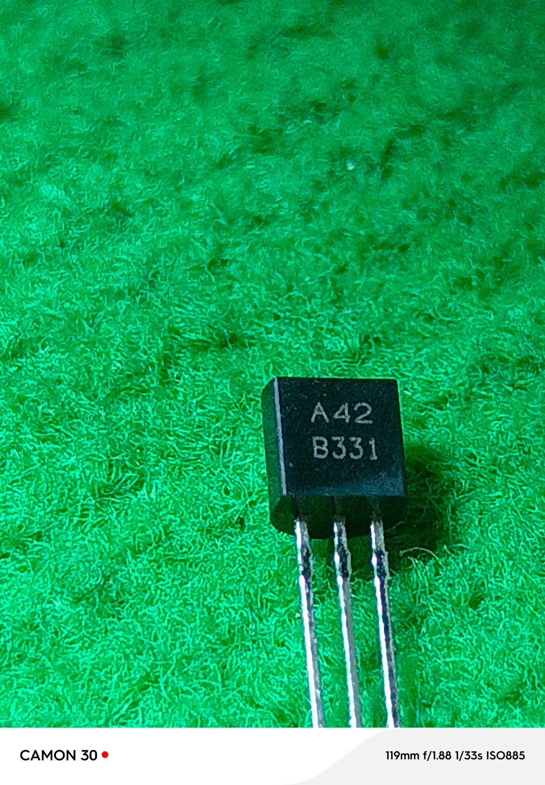 MPSA42 NPN transistor 0.5A 300V TO-92 
