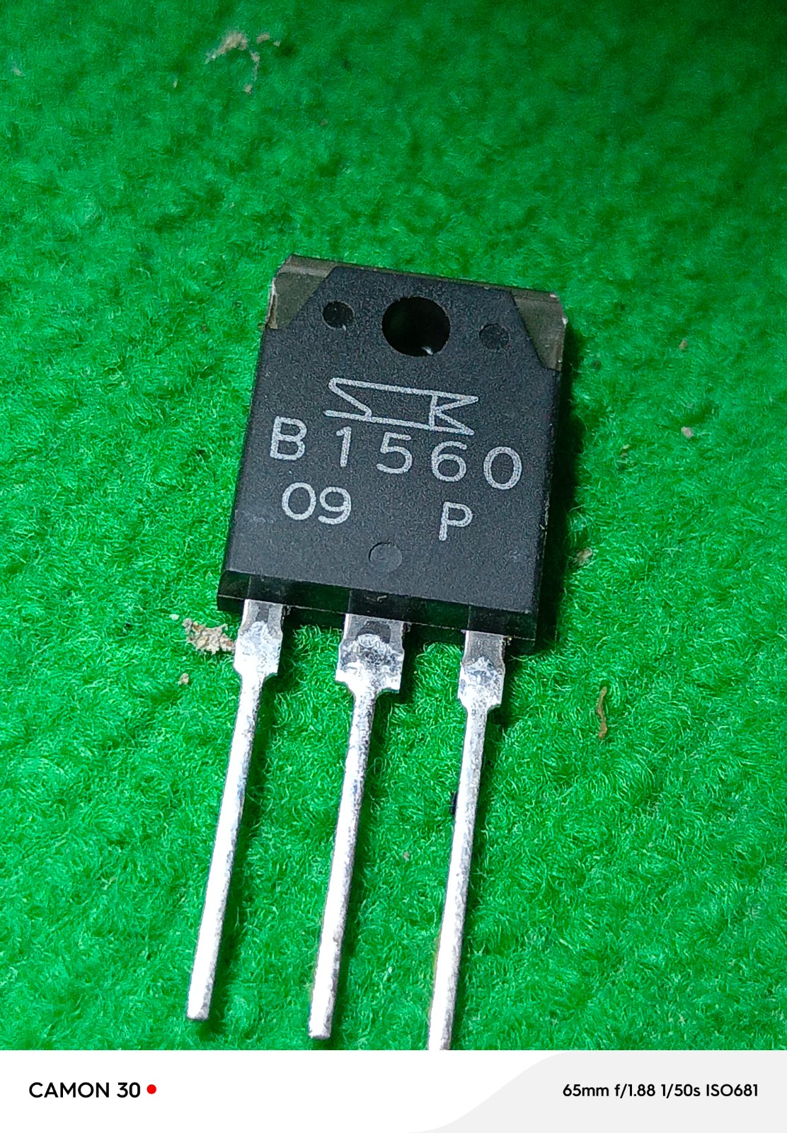 2SB1560
