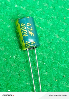 Capacitor 400V 4,7uF 8x12mm